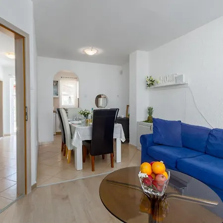Strandnahes Anamaria Fuer 6 Personen *